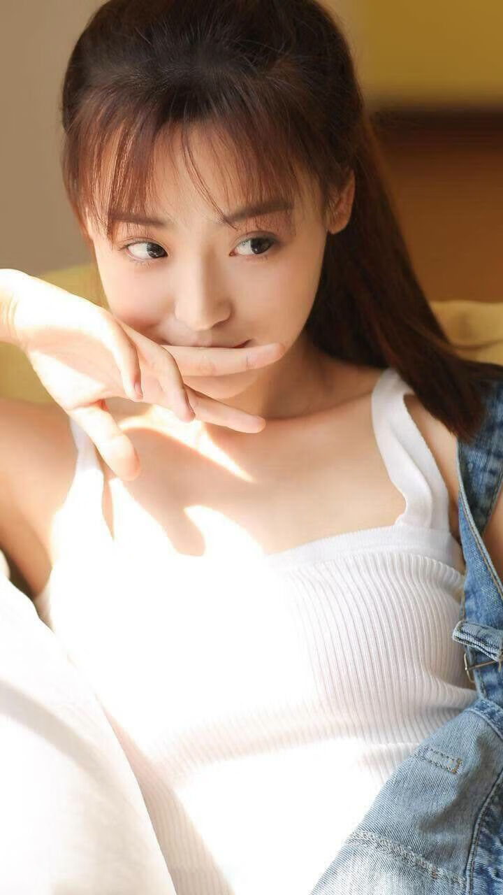 女足比赛中，中国队员马某助攻得手，中国女足队长马君