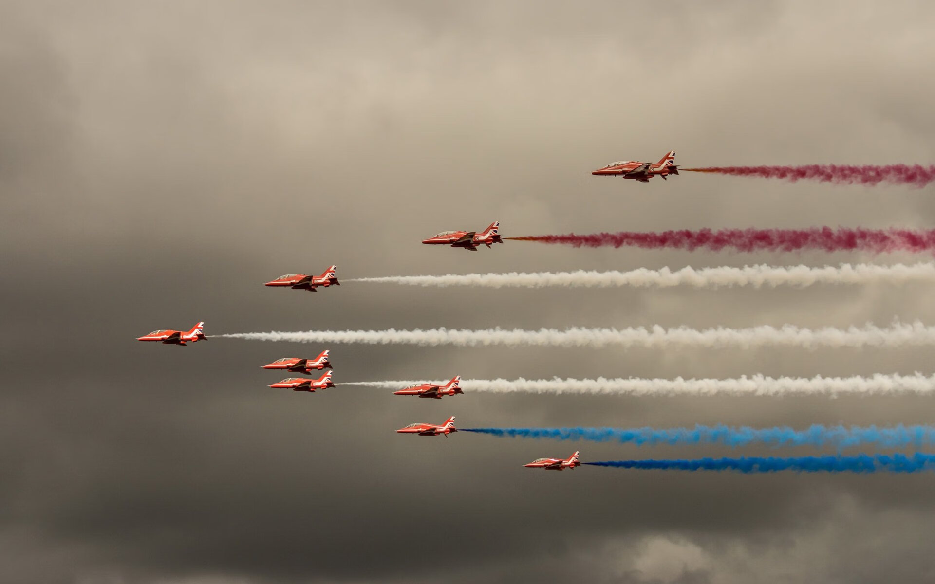 奥预赛国家队战平 球迷支持团队精神，奥预赛规则