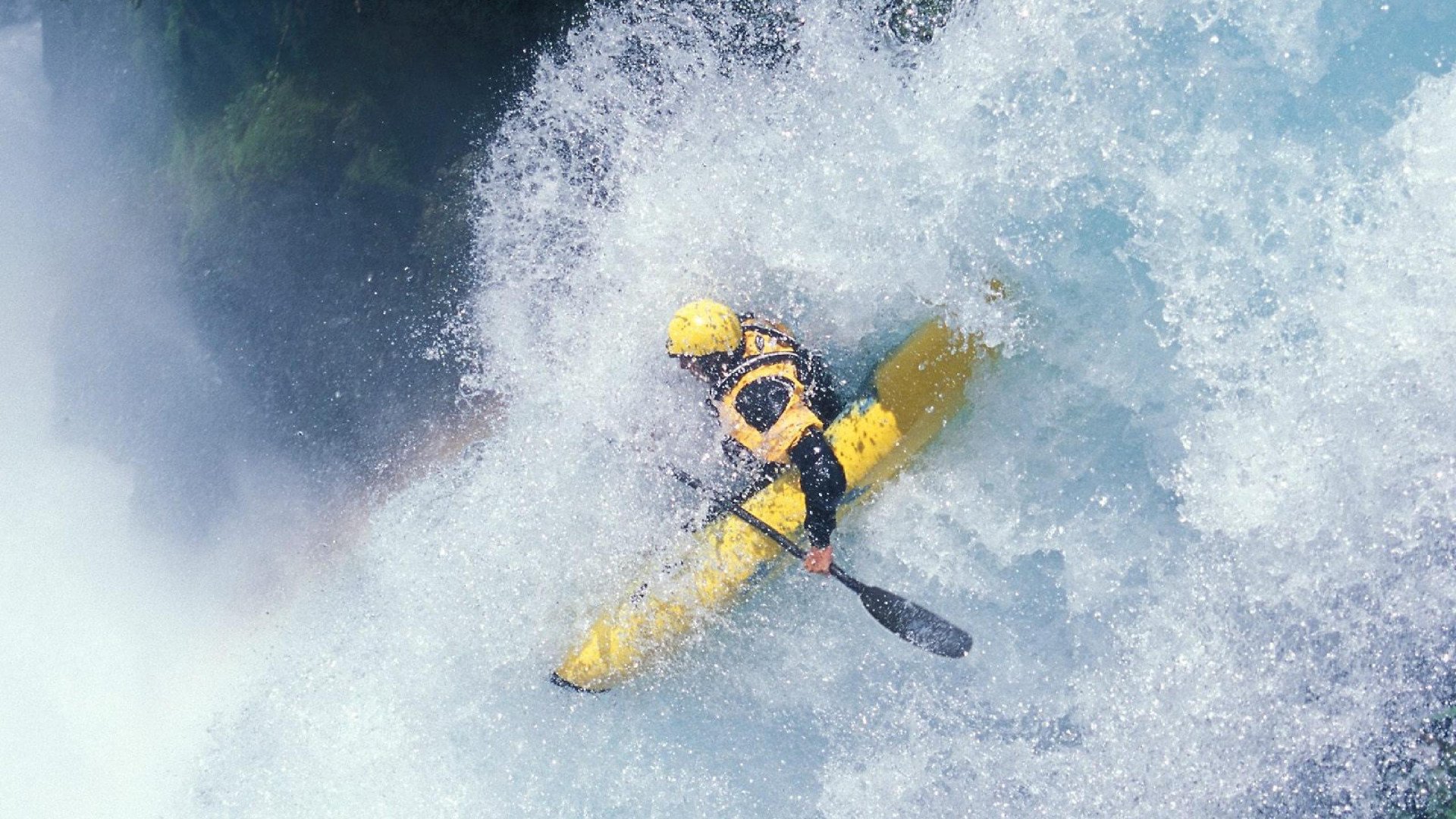开云体育中国官方网站-中澳接力前两棒胶着 状态接近巅峰，中澳握手